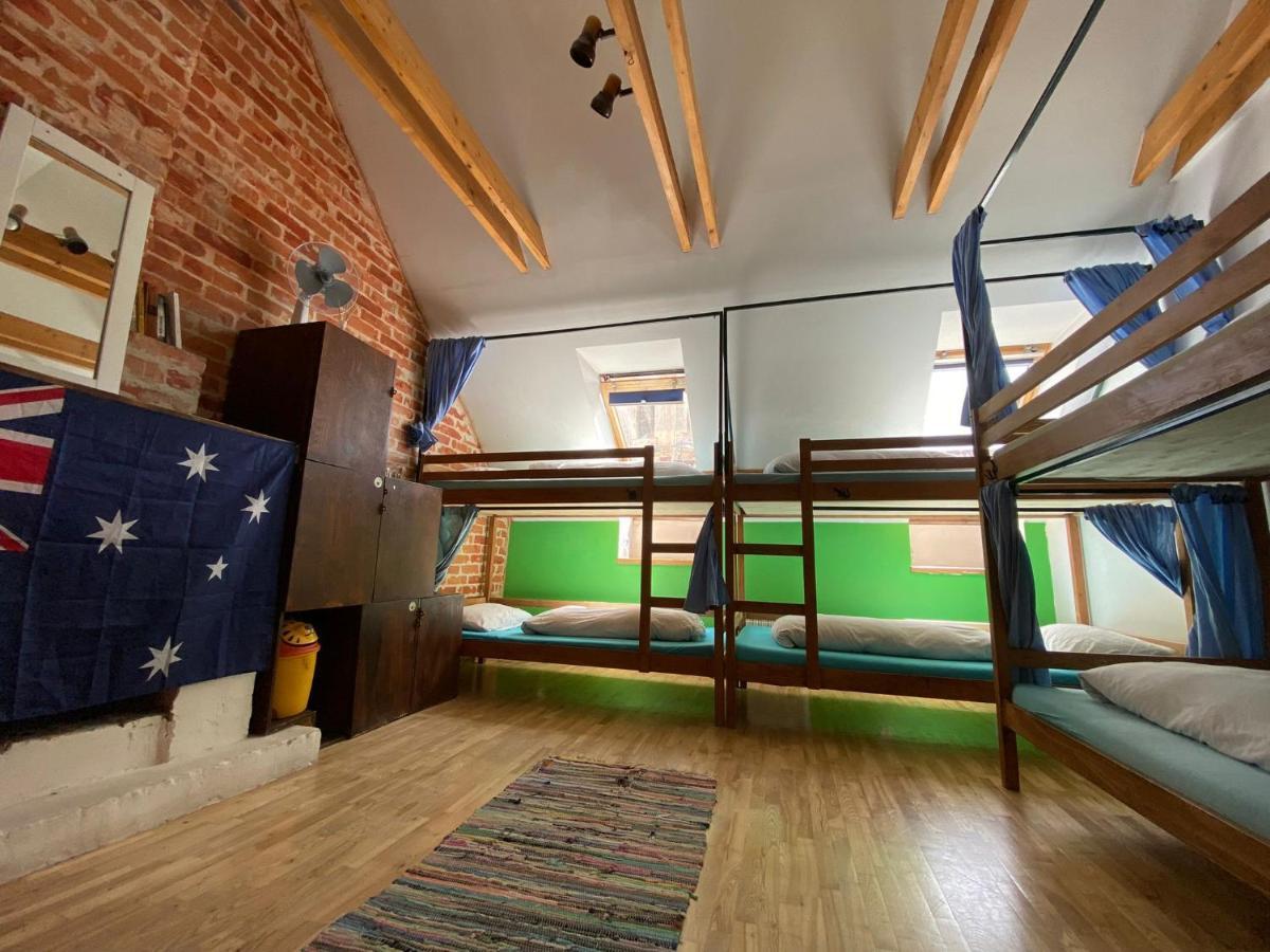 Jimmy Jumps House Hostel Vilnius Exterior photo
